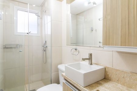 Apartamento para alugar com 70m², 2 quartos e 1 vaga Apartamento para alugar com 70m², 2 quartos e 1 vagaBanheiro da Suíte