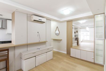 Apartamento para alugar com 70m², 2 quartos e 1 vaga Apartamento para alugar com 70m², 2 quartos e 1 vagaSala