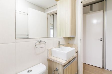 Apartamento para alugar com 70m², 2 quartos e 1 vaga Apartamento para alugar com 70m², 2 quartos e 1 vagaBanheiro da Suíte