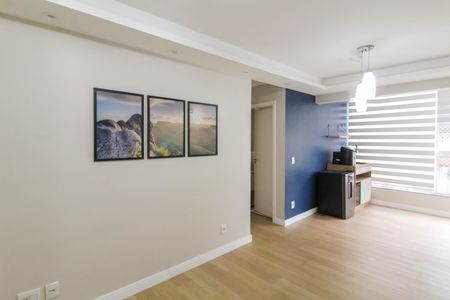Apartamento para alugar com 70m², 2 quartos e 1 vaga Apartamento para alugar com 70m², 2 quartos e 1 vagaSala