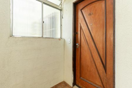 Entrada  de apartamento à venda com 2 quartos, 52m² em Fazenda da Juta, São Paulo