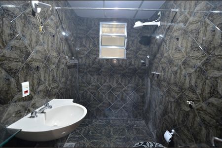 Casa para alugar com 166m², 2 quartos e 2 vagas Casa para alugar com 166m², 2 quartos e 2 vagasBanheiro da Suíte 2