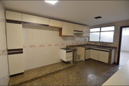 Cozinha de casa para alugar com 2 quartos, 166m² em Grajaú, Rio de Janeiro