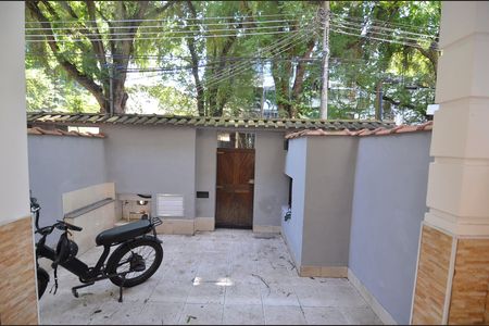 Casa para alugar com 166m², 2 quartos e 2 vagas Casa para alugar com 166m², 2 quartos e 2 vagasSala