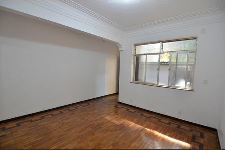 Casa para alugar com 166m², 2 quartos e 2 vagas Casa para alugar com 166m², 2 quartos e 2 vagasSala