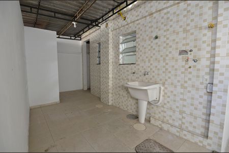 Área de Serviço de casa para alugar com 2 quartos, 166m² em Grajaú, Rio de Janeiro