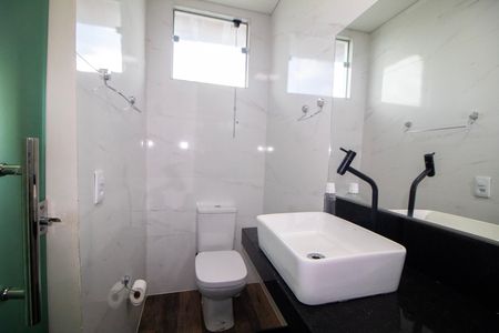 Studio para alugar com 35m², 1 quarto e sem vaga Studio para alugar com 35m², 1 quarto e sem vagaBanheiro da Suite