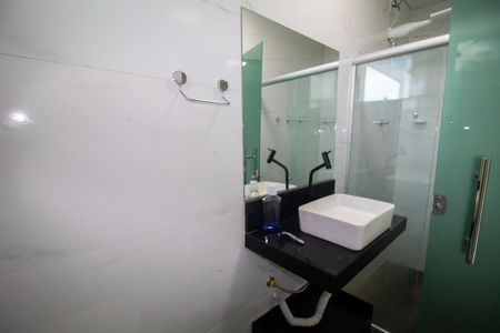 Banheiro da Suite  de kitnet/studio para alugar com 1 quarto, 35m² em Gameleira, Belo Horizonte