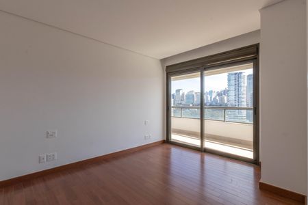 Apartamento à venda com 377m², 4 quartos e 4 vagasSuíte 4