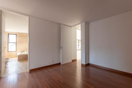 Suíte 3 de apartamento à venda com 4 quartos, 377m² em Vale do Sereno, Nova Lima