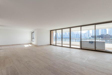 Apartamento à venda com 377m², 4 quartos e 4 vagasSala