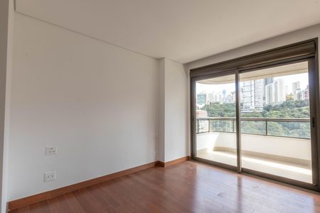 Apartamento à venda com 377m², 4 quartos e 4 vagasQuarto 4
