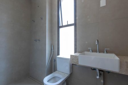 Banheiro  de apartamento à venda com 3 quartos, 116m² em Vila Das Flores, Nova Lima
