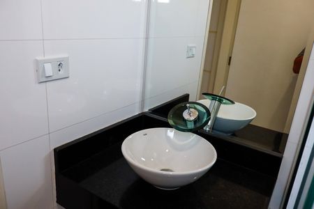 Banheiro de apartamento para alugar com 3 quartos, 86m² em Vila Osasco, Osasco