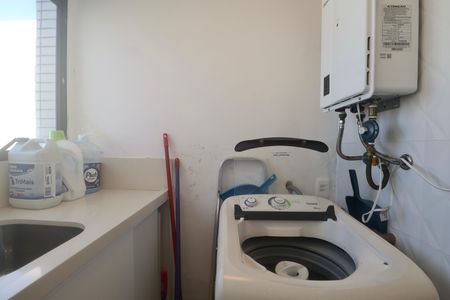 Área de Serviço de apartamento para alugar com 3 quartos, 188m² em Centro, Guarujá