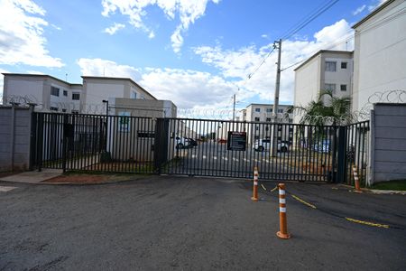 Apartamento à venda com 2 quartos, 42m² em Setor Grajaú, Goiânia
