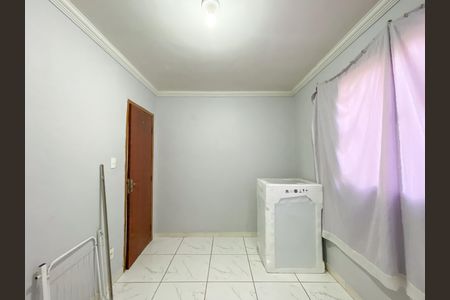 Apartamento para alugar com 2 quartos, 45m² em Califórnia, Belo Horizonte