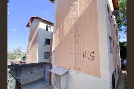 Apartamento para alugar com 2 quartos, 45m² em Califórnia, Belo Horizonte