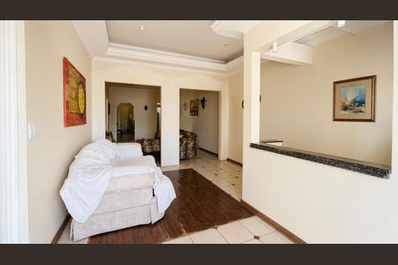 Sala de casa à venda com 4 quartos, 900m² em Vila Proost de Souza, Campinas