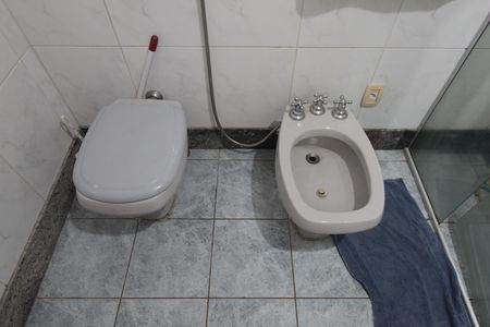 Casa à venda com 180m², 3 quartos e 4 vagasBanheiro da Suite