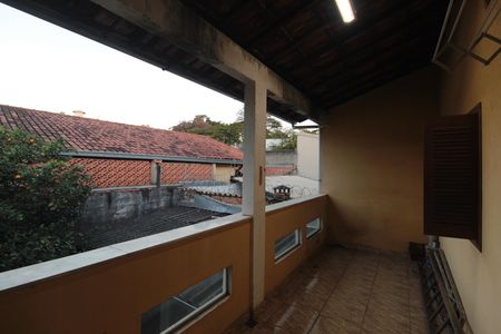Casa à venda com 180m², 3 quartos e 4 vagasVaranda Traseira