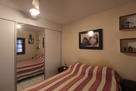 Quarto 1 de casa à venda com 3 quartos, 180m² em Alípio de Melo, Belo Horizonte