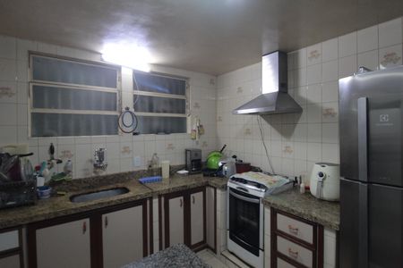 Cozinha de casa à venda com 3 quartos, 180m² em Alípio de Melo, Belo Horizonte