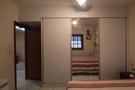 Casa à venda com 180m², 3 quartos e 4 vagasQuarto 1
