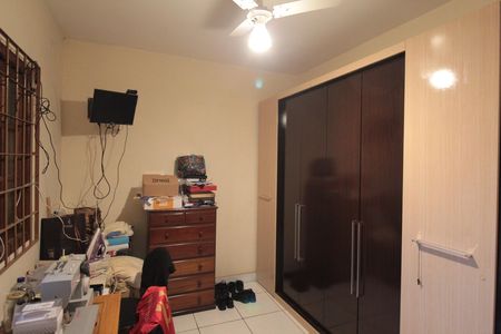 Casa à venda com 180m², 3 quartos e 4 vagasQuarto 2