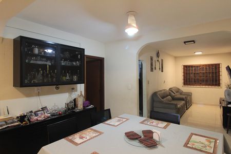 Casa à venda com 180m², 3 quartos e 4 vagasSala de Jantar