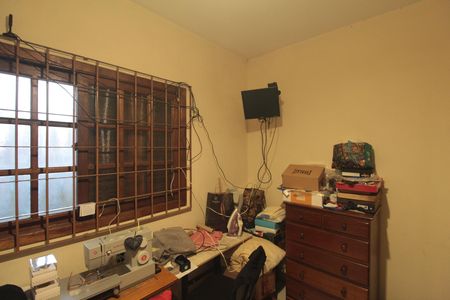 Casa à venda com 180m², 3 quartos e 4 vagasQuarto 2