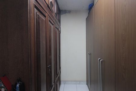 Casa à venda com 180m², 3 quartos e 4 vagasCloset da Suite