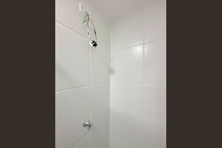 Banheiro  de apartamento para alugar com 2 quartos, 32m² em Jardim Caravelas, São Paulo