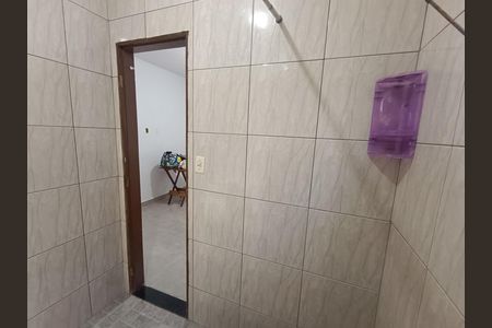 Casa para alugar com 70m², 2 quartos e 7 vagas Casa para alugar com 70m², 2 quartos e 7 vagasBANHEIRO 1