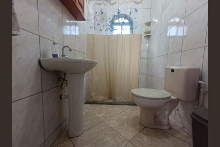 BANHEIRO 2 de casa para alugar com 2 quartos, 70m² em Cidade Beira Mar, Rio das Ostras