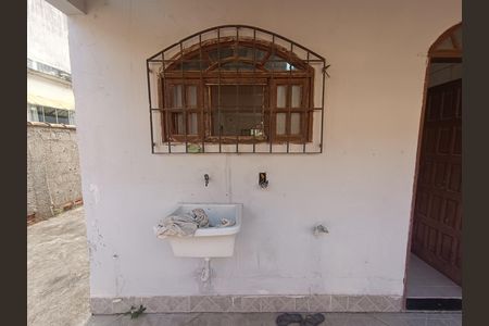 Casa para alugar com 70m², 2 quartos e 7 vagas Casa para alugar com 70m², 2 quartos e 7 vagasAREA TANQUE E INSTALACAO LAVADORA