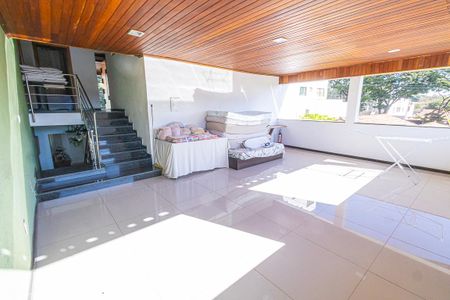 Casa para alugar com 700m², 7 quartos e 8 vagasvaranda