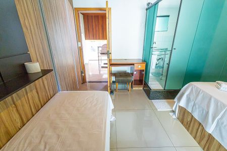 Casa para alugar com 700m², 7 quartos e 8 vagasquarto 4 / suite