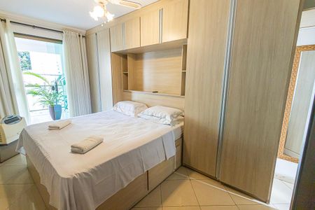Casa para alugar com 700m², 7 quartos e 8 vagasquarto  / 2 suite