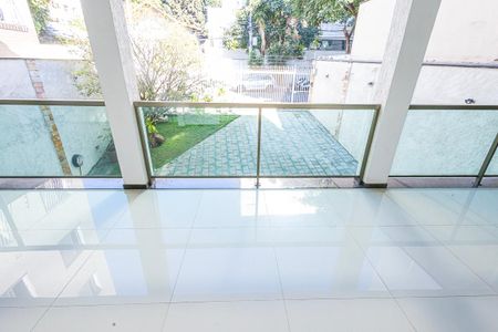 varanda de casa para alugar com 7 quartos, 700m² em São Luiz, Belo Horizonte