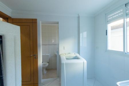 Apartamento à venda com 190m², 3 quartos e 2 vagas Apartamento à venda com 190m², 3 quartos e 2 vagasÁrea de Serviço