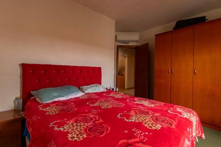 Casa à venda com 223m², 3 quartos e 4 vagas Casa à venda com 223m², 3 quartos e 4 vagasQuarto 3 - Suíte