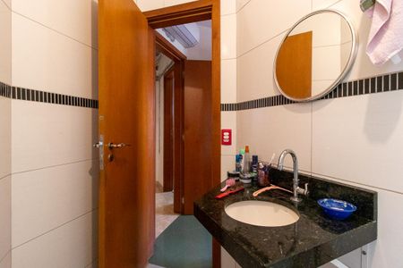Casa à venda com 223m², 3 quartos e 4 vagas Casa à venda com 223m², 3 quartos e 4 vagasBanheiro da Suíte