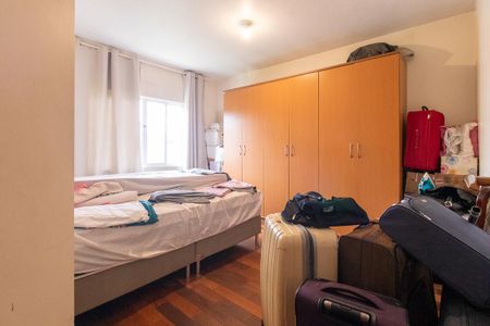 Casa à venda com 223m², 3 quartos e 4 vagas Casa à venda com 223m², 3 quartos e 4 vagasQuarto 2