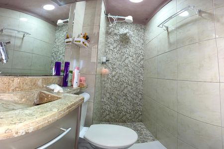 Banheiro de apartamento à venda com 4 quartos, 96m² em Parque Pinheiros, São Paulo