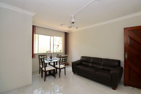 Sala de apartamento para alugar com 2 quartos, 53m² em Imbuí, Salvador