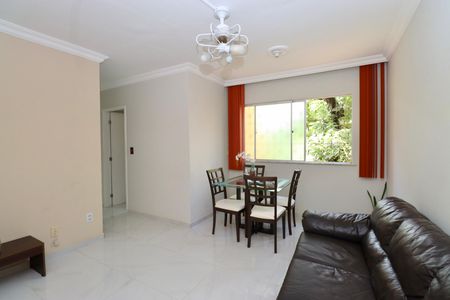 Sala de apartamento para alugar com 2 quartos, 53m² em Imbuí, Salvador