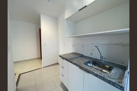 Apartamento para alugar com 42m², 2 quartos e 1 vaga Apartamento para alugar com 42m², 2 quartos e 1 vagaCozinha e Área de Serviço