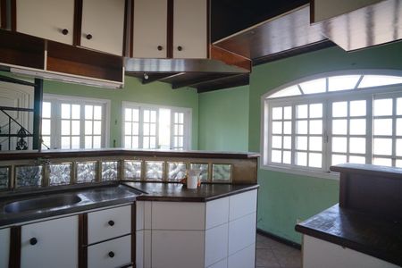 Casa para alugar com 70m², 2 quartos e sem vaga Casa para alugar com 70m², 2 quartos e sem vagaCozinha