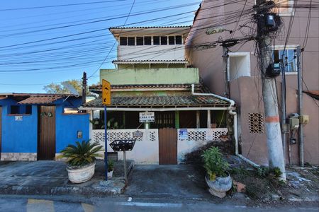 Casa para alugar com 70m², 2 quartos e sem vaga Casa para alugar com 70m², 2 quartos e sem vagaFachada